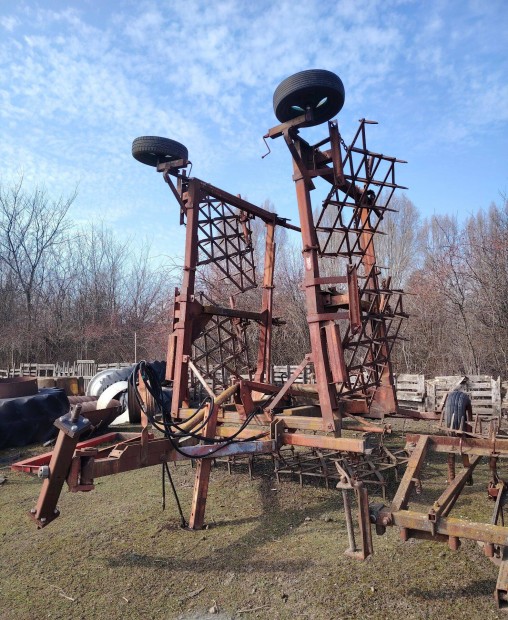 8,4 m�teres borona kombin�tor v�zra �p�tve