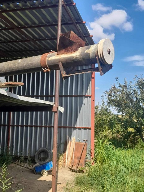 8,5 mteres 10 tonna/rs hosszban osztott gabonacsiga