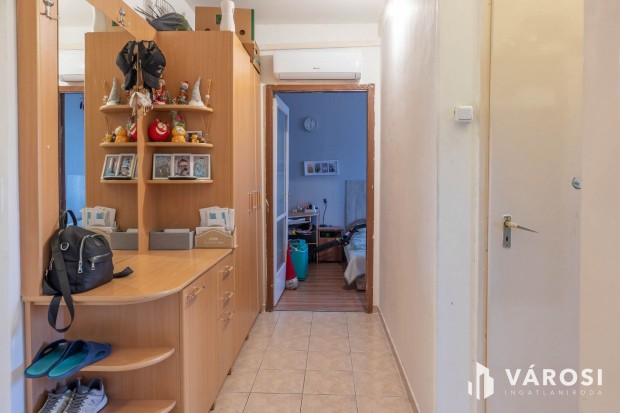 8. emeleti erklyes laks a Budapest krton
