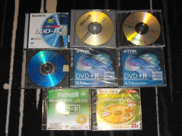 8 db j CD-R, DVD-R s DVD+R rhat CD s DVD 80 ft/db