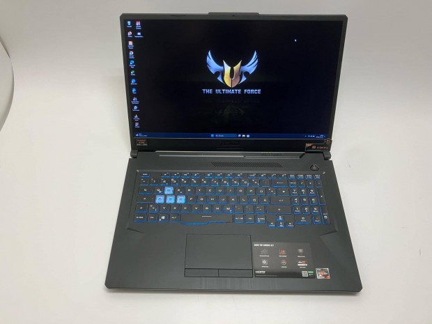 8-magos 17-colos Asus Tuf Gaming laptop: Gtx 1650 Ti