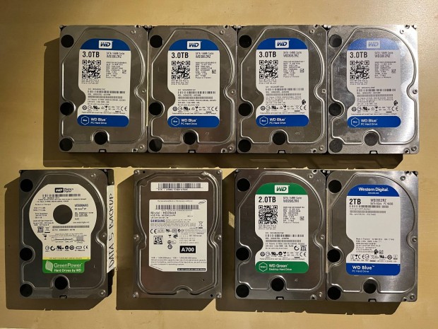 8db merevlemez SATA 3.5" HDD összesen 18.5 TB