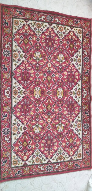90*145 cm-es sz�nyeg