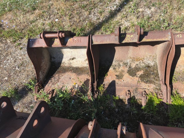 90-es eredeti körmös kanél JCB munkagépekhez