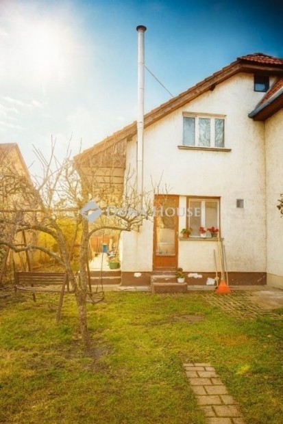 90 nm-es h�z elad� Debrecen