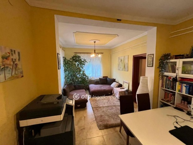 90 nm-es h�z elad� Szalkszentm�rton