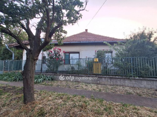 91 nm-es h�z elad� F�zesgyarmat