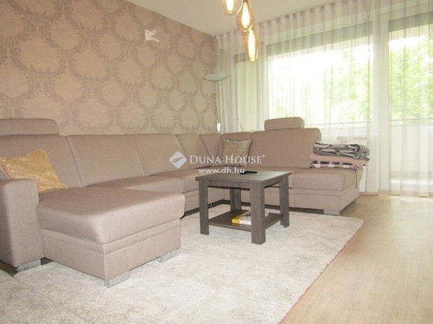 91 nm-es lak�s elad� Debrecen