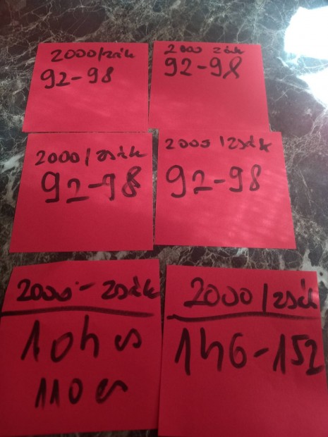 92 98 104 146-152 kislány ruhák