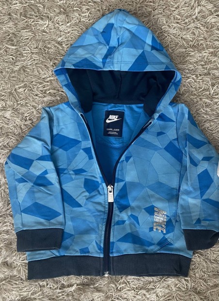 92 Nike pulcsi