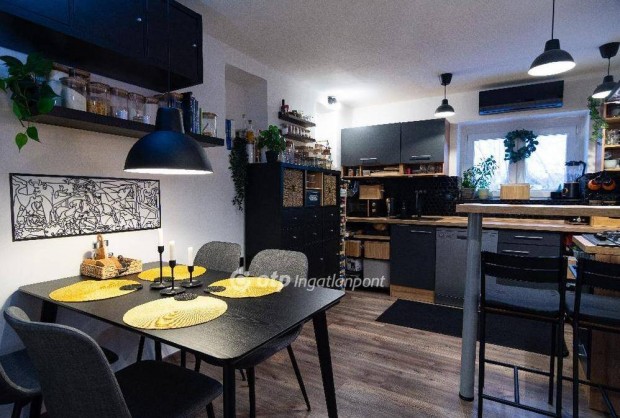 92 nm-es h�z elad� Cserkesz�l� #5156563