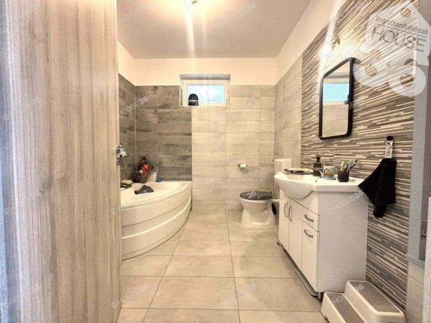 92 nm-es h�z elad� Helv�cia