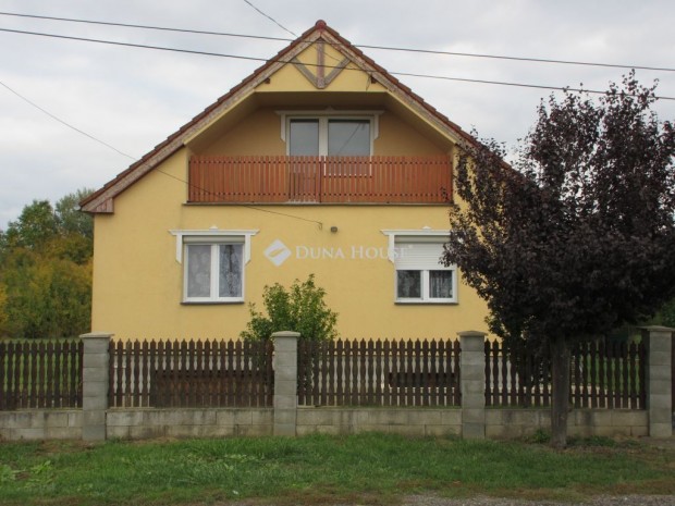 92 nm-es h�z elad� Tiszatelek