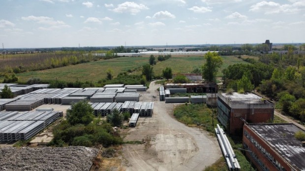 93.000 m2 fejlesztési terület eladó Hódmezővásárhely ipari park!