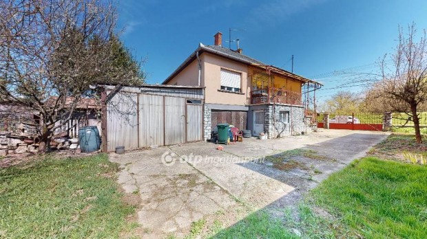 93 nm-es h�z elad� Edel�ny