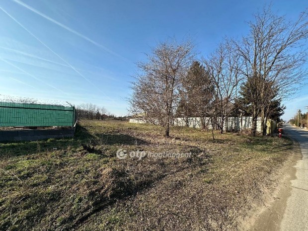 943 nm-es telek elad� Ny�regyh�za