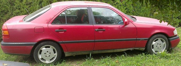 94-es W202-es Mercedes Esprit C180-as 1.8 16v benzines bontás