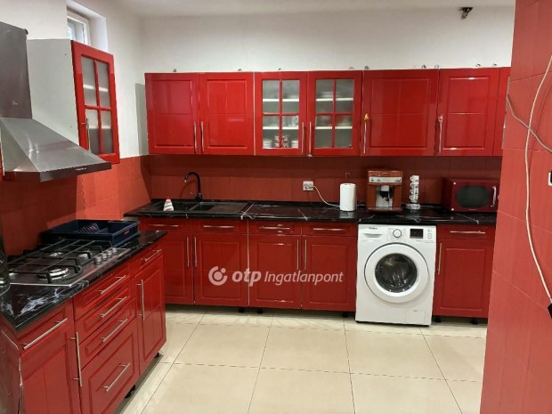 94 nm-es h�z elad� �jk�gy�s