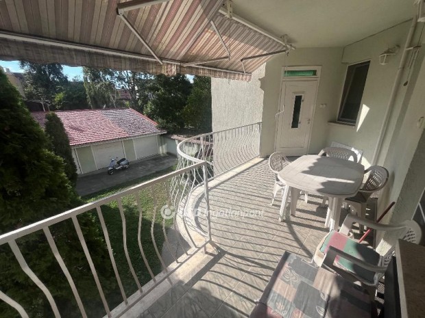 94 nm-es lak�s elad� Szeged