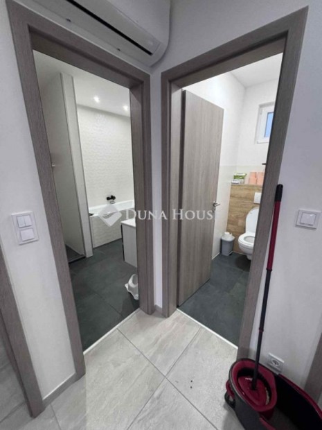 95 nm-es h�z elad� Deszk