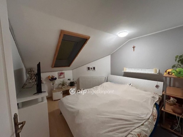 95 nm-es h�z elad� Szigetszentmikl�s