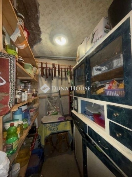 95 nm-es h�z elad� Vecs�s