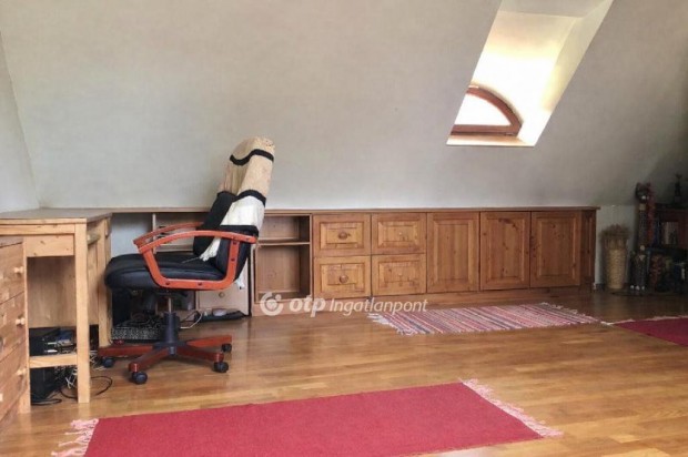 96 nm-es h�z elad� K�szeg