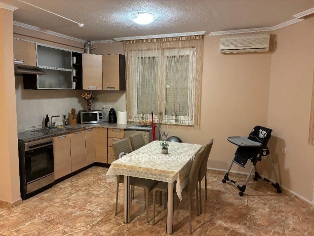 96 nm-es lak�s elad� Gyula