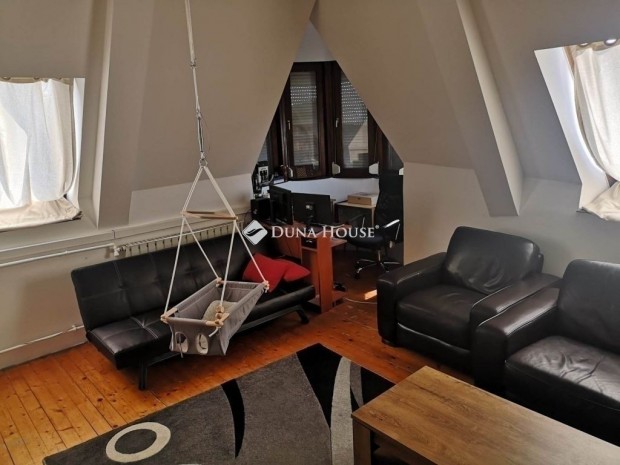 96 nm-es lak�s elad� Szeged