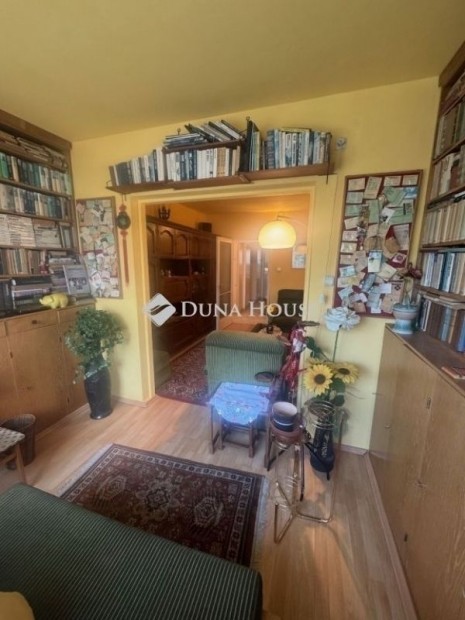 97 nm-es lak�s elad� Debrecen