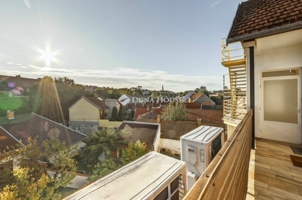 98 nm-es lak�s elad� Kecskem�t