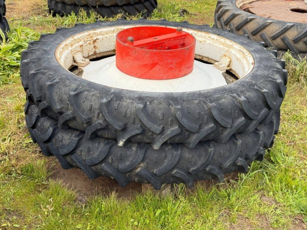 9,5R44, 230/95R44 komplett ápolókerék, művelőkerék
