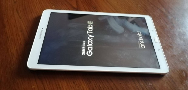 9.6" Samsung Galaxy Tab E tipusu szp llapotu tablet elad