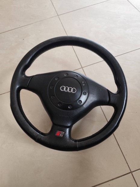 A4 B5 korm�ny elad�