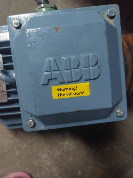 ABB talpas villanymotor megkimlt llapotban. 