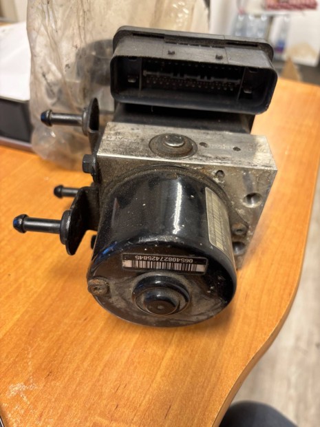 ABS kocka 1K0907379K