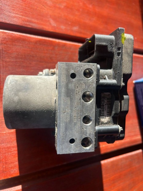 ABS kocka AUDI A4-hez!