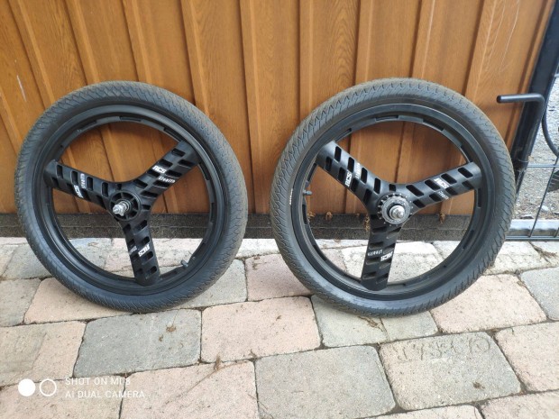 ACS Stealth csillagklls bmx kerkszett j gumikkal