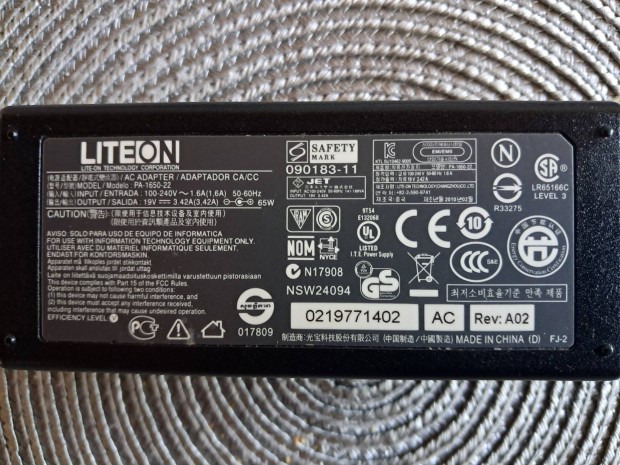 AC Adaptador CA/CC Modelo PA 1650-22