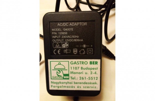 AC/DC Adapter 12V 800 mA
