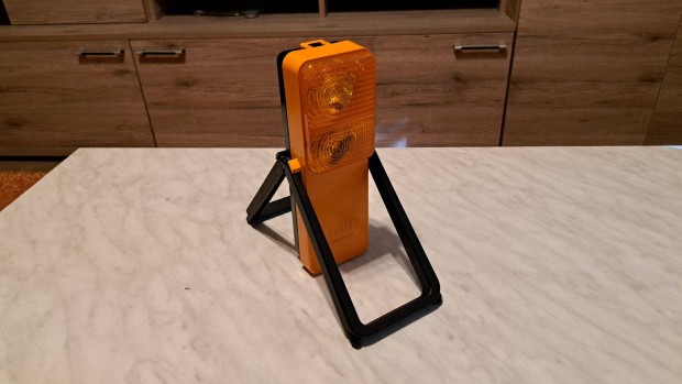 ADR sárga fényű, vészjelző - villogó lámpa !!!