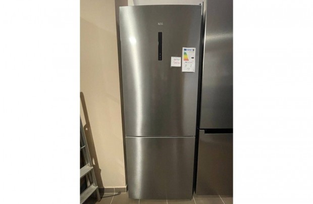 AEG RCB646E3MX Inverteres Nofrost hűtőszekrény, A++,461L.(500e.helyet