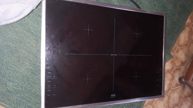 AEG indukcis fzlap. 66x48 cm munkafellet. 70x 50 cm hossz per szl