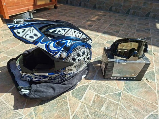 AGV cross bukó + Oakley Proven szemüveg