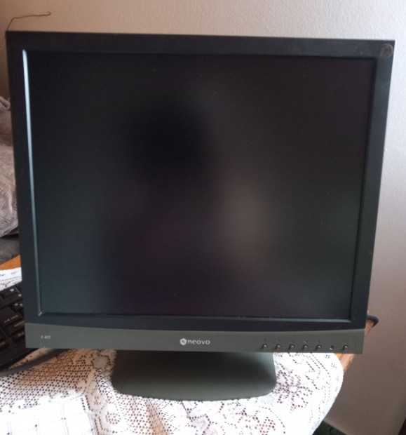 AG Neovo F-417 LCD monitor