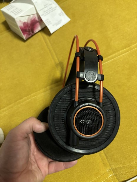 AKG K712 fejhallgat