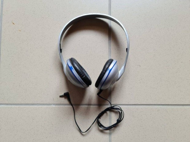 AKG K 101 fejhallgató használt állapotban