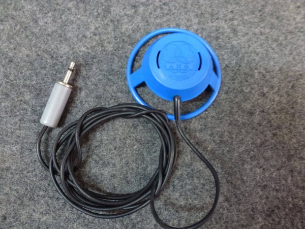 AKG K 2000 fülhallgató
