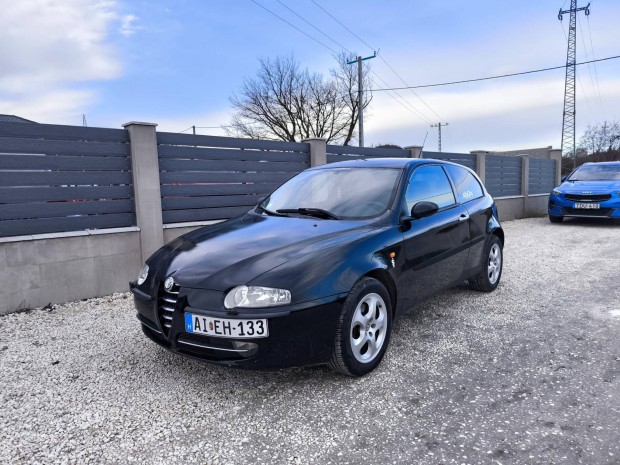 ALFA Romeo 147 1.6 T. Spark Distinctive 1.5 v...