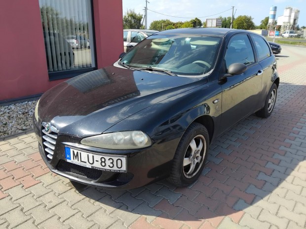 ALFA Romeo 147 1.6 T. Spark Distinctive